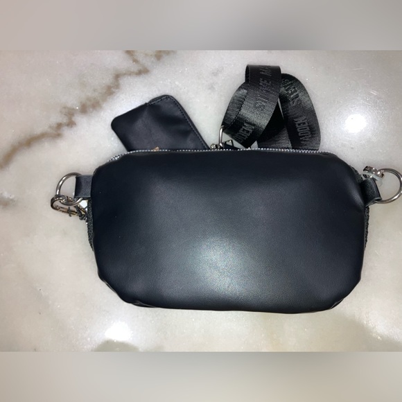 NWT Steve Madden Black and Silver Shimmer B Storm Fanny Pack Belt Bag - Picture 6 of 8